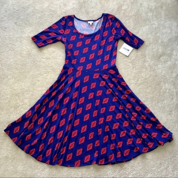LuLaRoe Dresses & Skirts - NWT Lularoe Nicole Dress